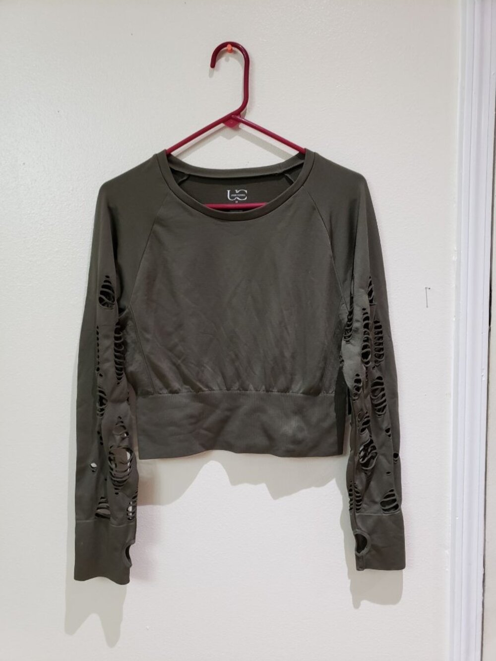 Under Control plus size green, cropped, long, shredded sleeve top, size 2X